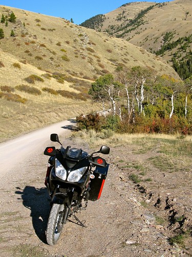 autumn fall montana dl650 vstrom motorcycletouring