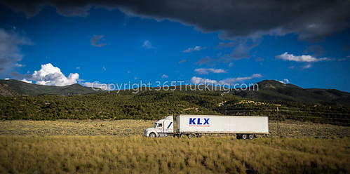 truck utah unitedstates transport semi transportation heavyequipment freight trucking 18wheeler tractortrailer bigrig cedarcity commercialvehicle klx