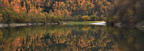 autumn reflection fall river autumncolors otta trondsphoto