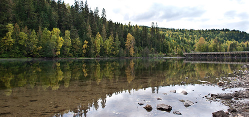 bridge autumn canada reflection bc stillwater likely pgps