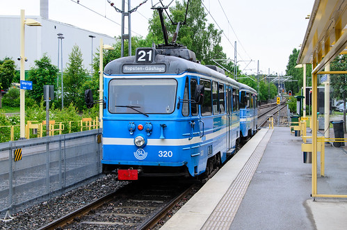 station train sweden stockholm railway lightrail lidingö stockholmcounty lidingobanan gashagabrygga
