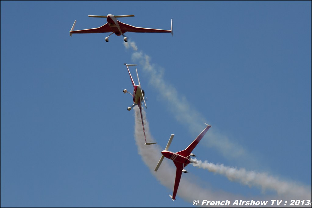 Patrouille Acrobatique REVA 50 ans bombardiers d'eau, Aix les Milles, Meeting Aerien 2013