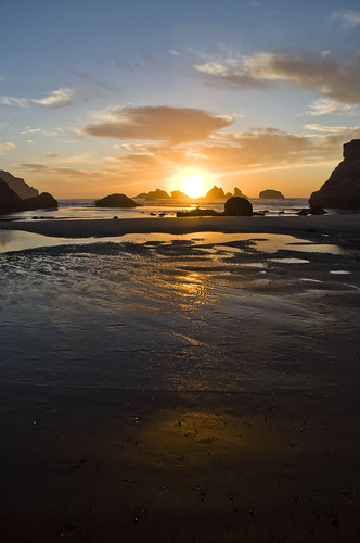 ocean sunset sun color reflection beach water clouds oregon sand nikon rocks pacific pools bandon seastacks d90