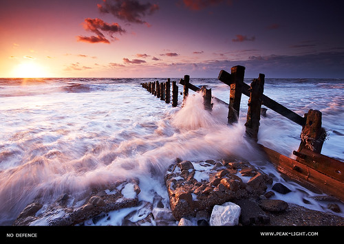 sunrise concrete dawn waves northsea groyne spurnpoint canoneos40d sigmaexhsm1020mm