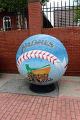 Atlanta - Downtown: Underground Atlanta - 2000 All-Star Game baseballs