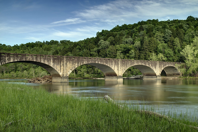Edward Moss Gatliff Bridge, Cumberland River, Cumberland Falls State Resort Park, McCreary County, Whitley County, Kentucky