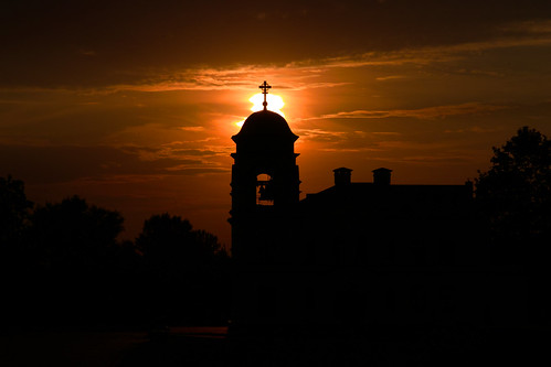 sunset church silhouette by memorial war bell wwii belltower brest belarus ussr война ссср брестскаякрепость великаяотечественная brestoblasrt