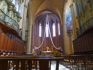 Inside St Saveur
