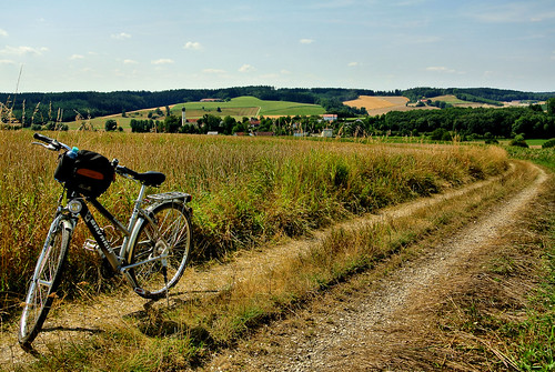 bicycle landscape bayern bavaria felder unterwegs fields kati landschaft fahrrad niederbayern ontheway lowerbavaria nikon1v1