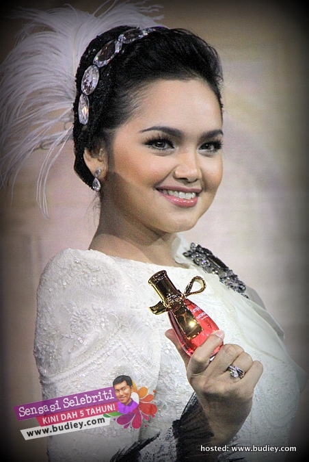 Siti Nurhaliza Launch Simplysiti Perfume