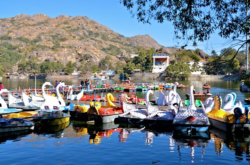 india tourism reflections landscape boats tourist mountabu rajasthan