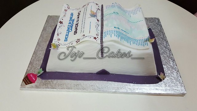 Book Cake by WeJa Elshafey of JoJo Cakes