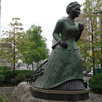 Harriet Tubman slave statue in Harlem. Tubman was one of t… | Flickr ...