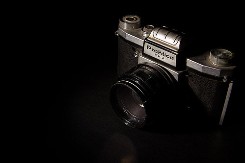 camera film 35mm canon vintage 50mm vintagecamera filmcamera f18 tamron speedlight praktica 2875mm strobist fx2 60d snooted yongnuo