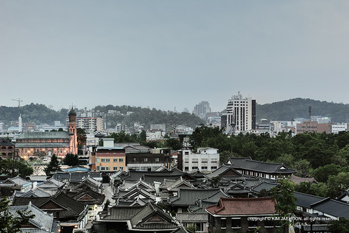 architecture landscape photography dawn asia korea kr tradition southkorea jeonju middleage 한국 hanok photographersontumblr originalphotographers