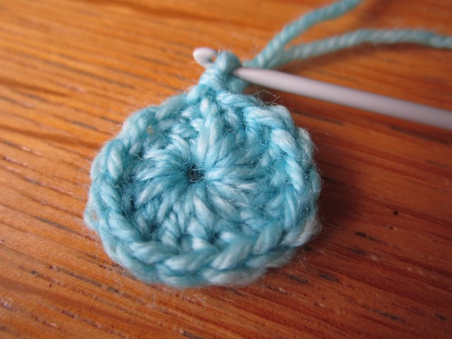 crochet tape measure cases tutorial (6)