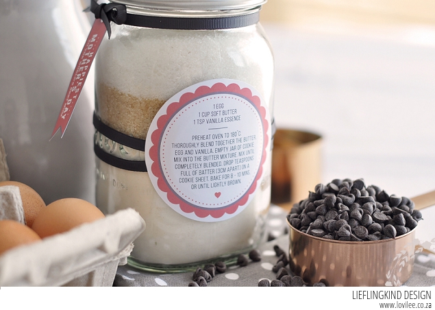 Free Mother's Day mason jar printables and DIY Cookie Jar tutorial