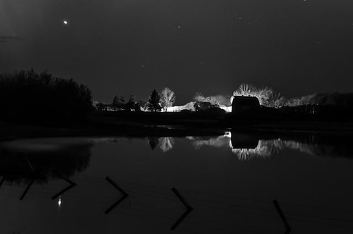canada water night reflections aurora saskatchewan northernlights auroraborealis bruceajohnson