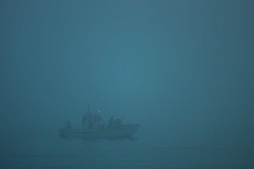 morning sea italy misty fog sunrise lost boat fisherman fishermen abruzzo adriaticsea rosetodegliabruzzi