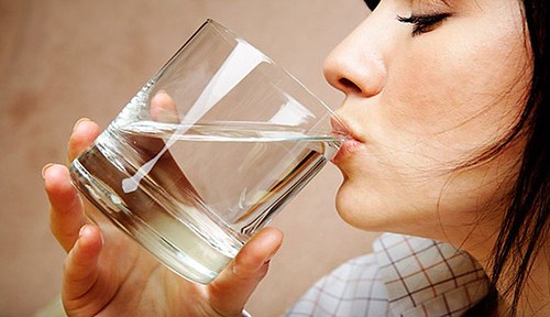 terapia agua beber