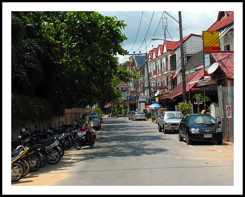 Street in Kata Noi