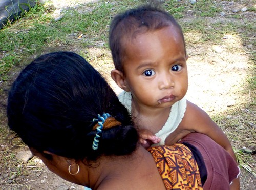 child mother son potrait easttimor atauroisland timorleste