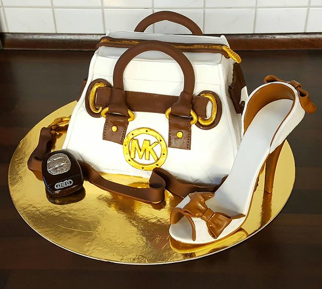 Cake by Cake & Bake Heaven
