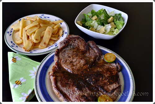 La mesa con el top sirloin