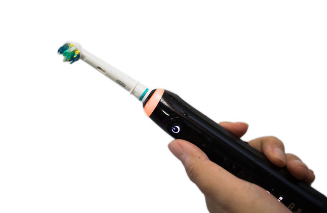 藍牙智慧連線搭配大數據！德國百靈 Oral B GENIUS9000 3D 智慧追蹤電動牙刷聰明照護你的牙齒 @3C 達人廖阿輝