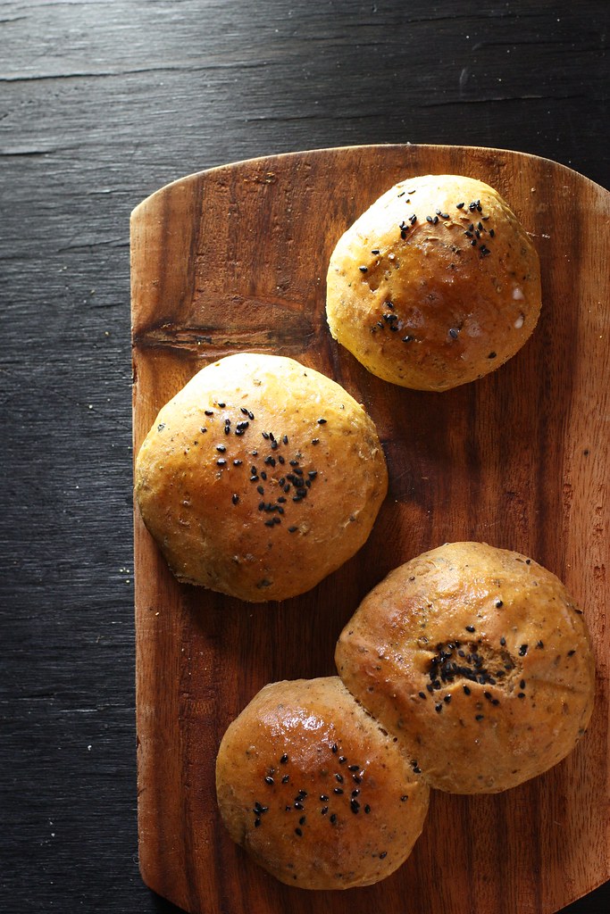 Pepper Spiced Bread Roll