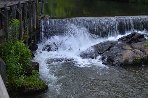 public waterfall helen