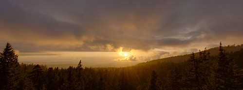 travel trees sunset sky panorama orange plants mountains nature colors weather yellow clouds oregon landscape nationalpark unitedstates noflash september valley northamerica sunburst portfolio sunbeam hdr locations locale godrays craterlakenationalpark manualmode iso50 2470mmf28 naturalevents 2013 44mm 500px exif:focal_length=44mm geo:state=oregon exif:iso_speed=50 afsnikkor2470mmf28g hasmetastyletag hascameratype naturallocale haslenstype camera:make=nikoncorporation selfrating5stars 125secatf16 exif:make=nikoncorporation geo:countrys=unitedstates exif:aperture=ƒ16 subjectdistanceunknown exif:lens=2470mmf28 nikond800e exif:model=nikond800e camera:model=nikond800e 2013travel september42013 craterlake0902201309062013 geo:city=craterlakenationalpark craterlakenationalparkoregonunitedstates geo:lon=122170341 geo:lat=42932254 42°5556n122°1013w