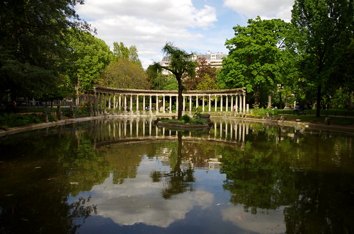cloud paris france k 30 clouds landscape spring pentax may charles mai reflet nuage nuages paysage 雲 parc reflets printemps philippe 風景 colonnade 公園 monceau 五月 2015 パリ k30 反映 platinumheartaward モンソー公園 philch6 ２０１５年 モンソー