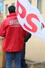 7 avril 2012 - Fabrice Rizzoli et les militants de la 6ème au marché de Deuil-la-Barre