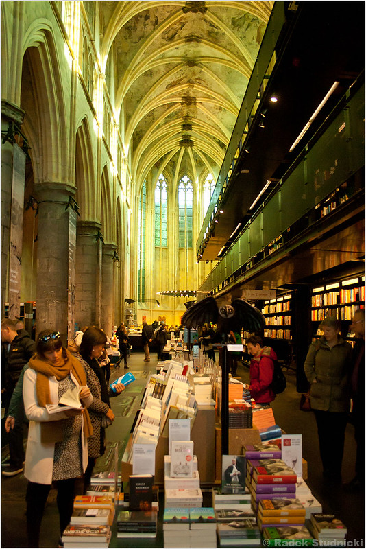 Księgarnia w kościele w Maastricht