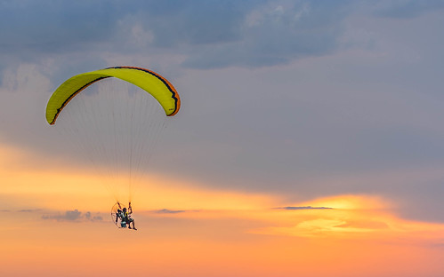 view fun active color sunset sony orange florida cropped panamacitybeach clouds adventure ocean beautiful travel perspective impressive detail beach winds hanggliding lifestyle parasailing a7r unitedstates us