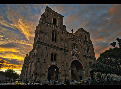cuenca ecuador sunset travel cathedral church southamerica samantoniophotography sky holiday vacation prayer faith