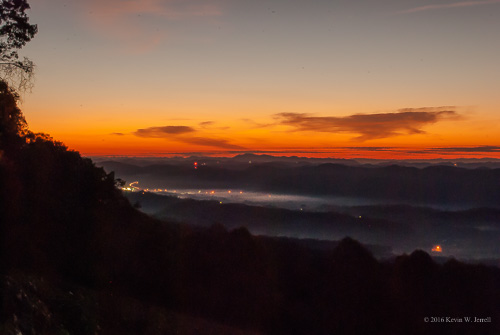 sunrise earlymorning nikond60 colorful dawn powellmountain scottcounty virginia beautiful fog valley