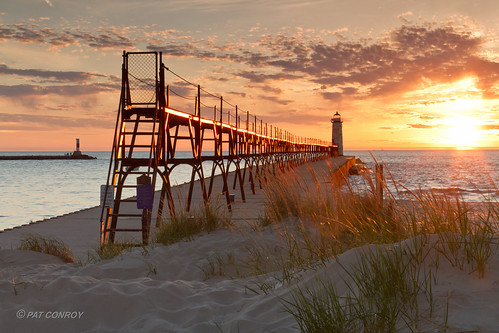 sunset lighthouse water canon landscape outdoors pier michigan lakemichigan greatlakes channel manistee westmichigan manisteemi canonef24105mmf4lisusm canoneos7d
