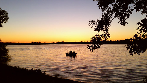 sunset summer lake southdakota boat fishing fishermen dusk sd dakota cochrane lakecochrane