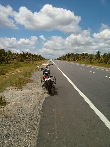 road india bike motorcycle touring royalenfield channarayapatna shortlovestory flickrandroidapp:filter=none