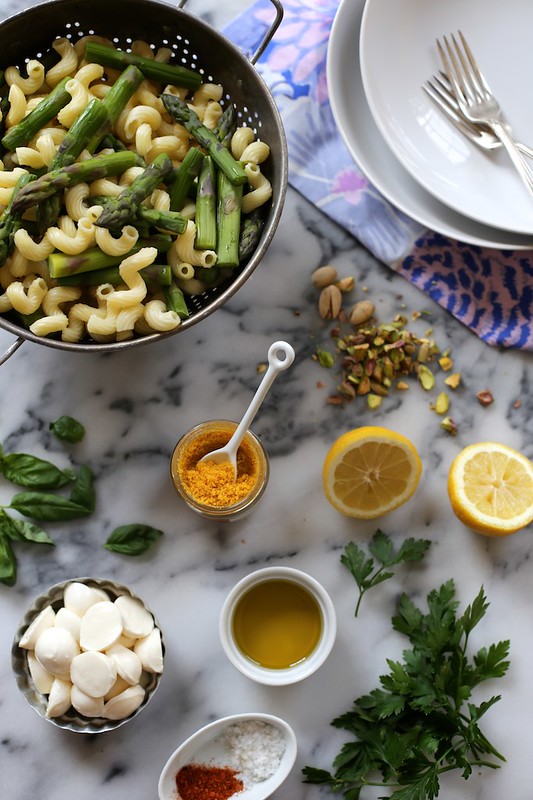 Lemon and Asparagus Pasta