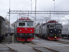 Abgestellte Loks beim Bahnhof Luleå