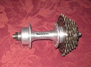 Sovos threaded hub + Atom 14-21 freewheel