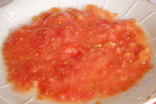 Ensalada-de-habas-tiernas,-tomate,-bacalao-y-rabanitos-(5)