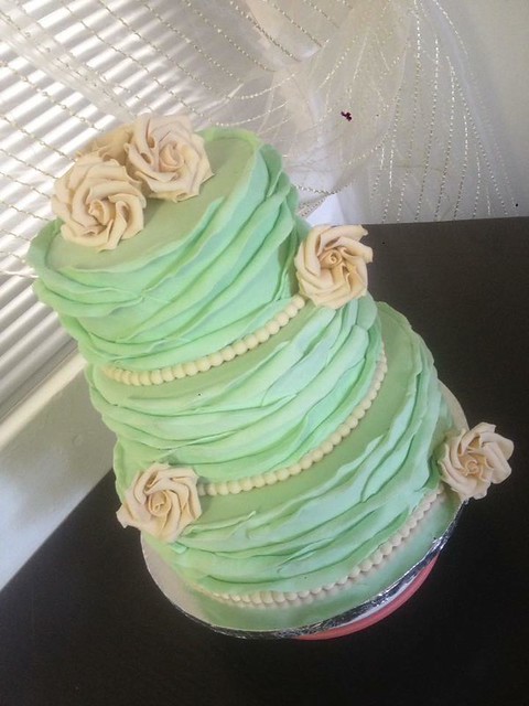 Cake by Rukia Mia Gallant of Rukia's baking u happy