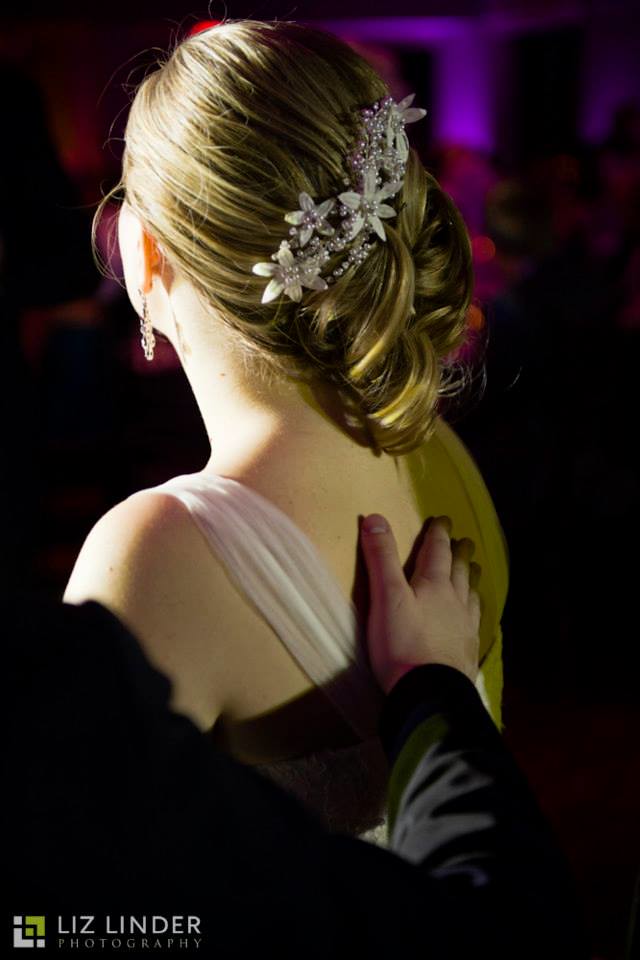 custom bridal hair comb, pearl and Swarovski crystal bridal headpiece