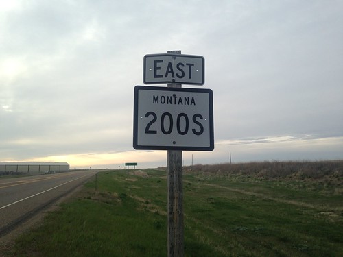 sign montana shield mcconecounty mt200s