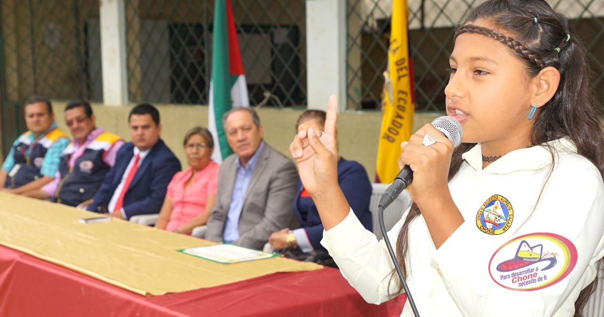 Unidad Educativa Aurelio Salazar recordó el Día del Artesano