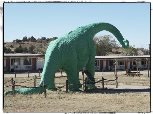 dinosaur roadsidedinosaur bypassed route66 motel vintagemotel rural arizona